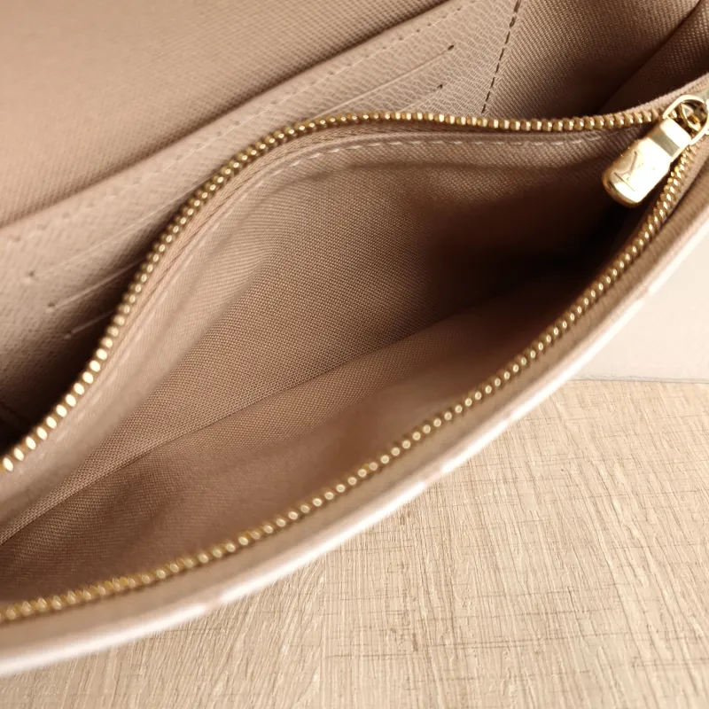 Louis Vuitton Crossbody Bag IVY · Beige PVC Small 23.5 × 4.3 × 12 cm — detail view 6 of 11