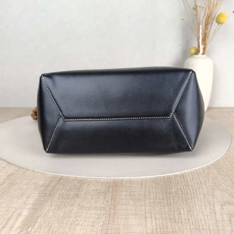 Miumiu Shoulder Bag IVY Tote Shopping Tote Black CC alfskin Small22 × 12 × 23.5 cm — cover view 3 of 5
