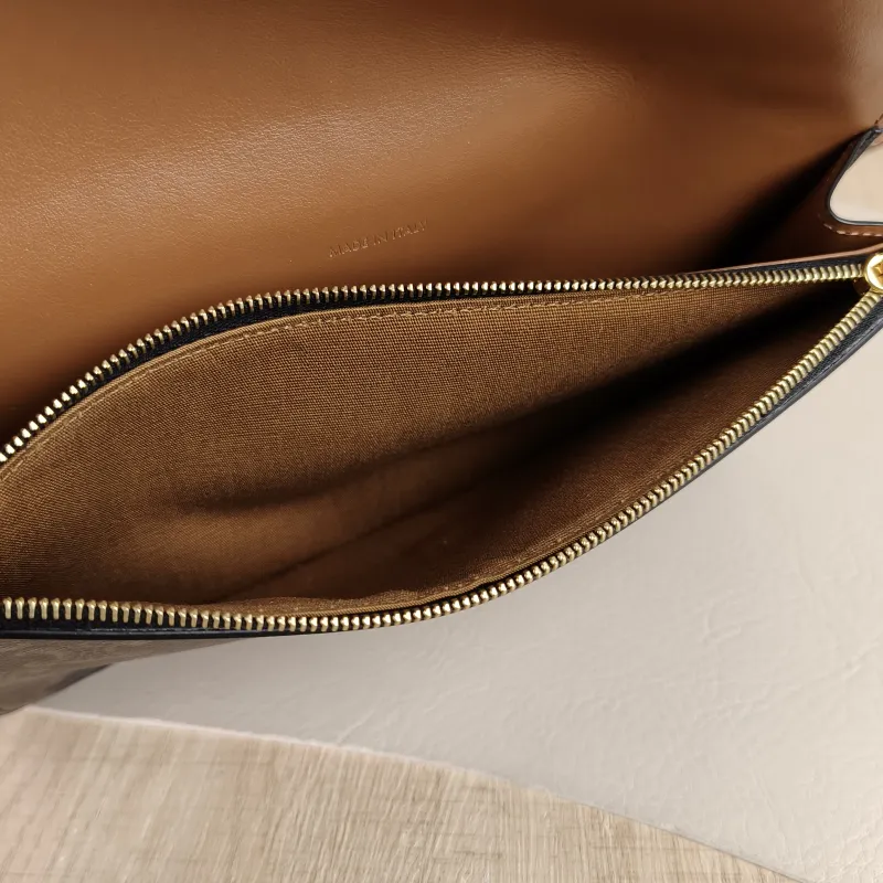 CELINE Crossbody Bag TRIOMPHE Clutchwoc Monogram PVC 20 × 6 × 12 cm — detail view 9 of 10