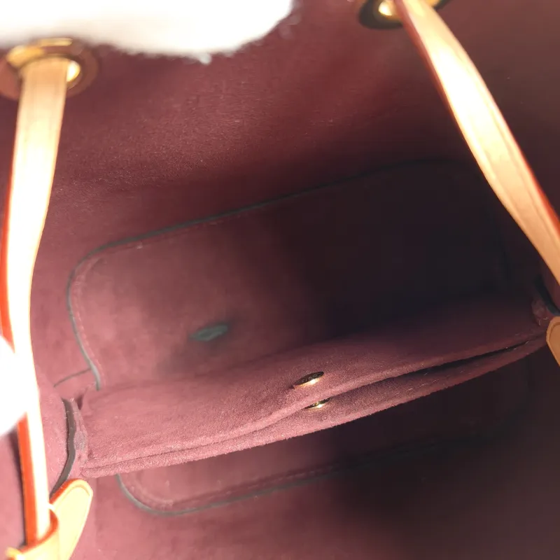 Louis Vuitton Crossbody Bag NÉONOÉ Bucket Bag BB Monogram PVC BB 20 × 13 × 20 cm — detail view 1 of 10