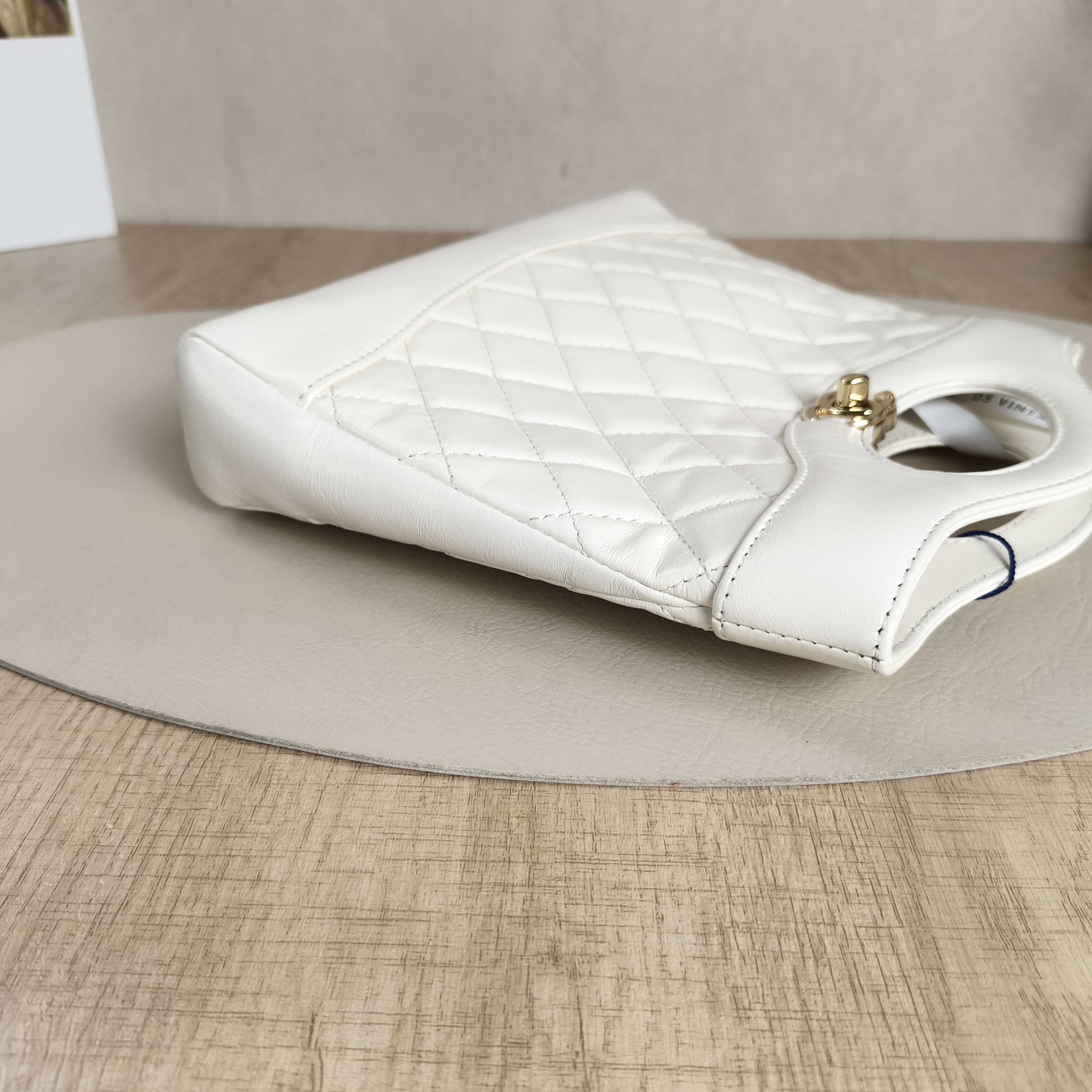 Chanel Crossbody Bag31Bag White Calfskinmini23 × 5.5 × 22 cm — cover view 4 of 10