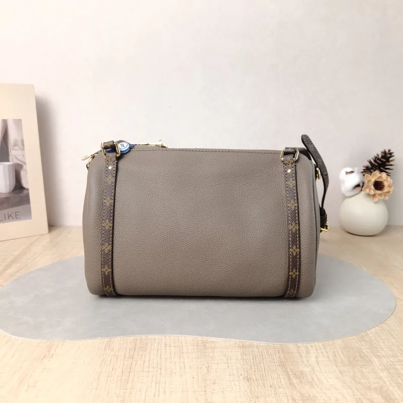 Louis Vuitton Shoulder Bag EXPRESS Shoulder Bag Grey Calfskin Small 26 × 13.5 × 17 cm — cover view 5 of 6