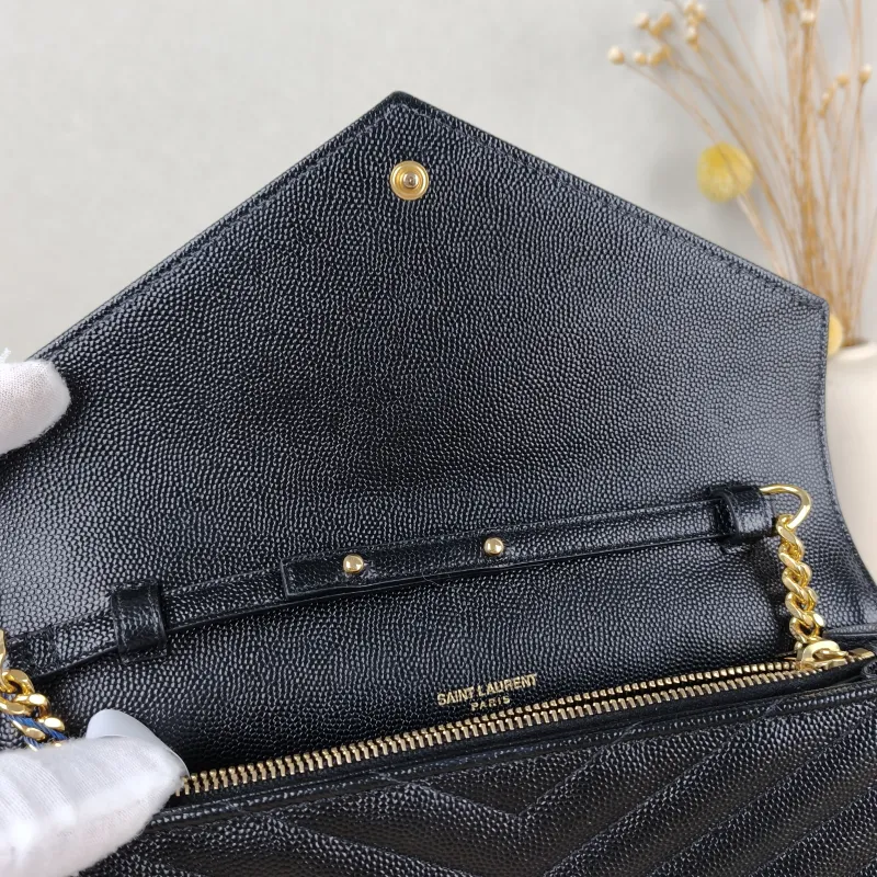 SAINT LAURENT Crossbody Bag CASSANDRE ENVELOPE Black Calfskin One Size 22.5 × 4 × 14 cm — detail view 3 of 13