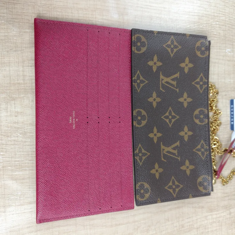 Louis Vuitton Crossbody Bag Pochette Félicie Monogram PVC Small21 × 3 × 12 cm — detail view 13 of 17