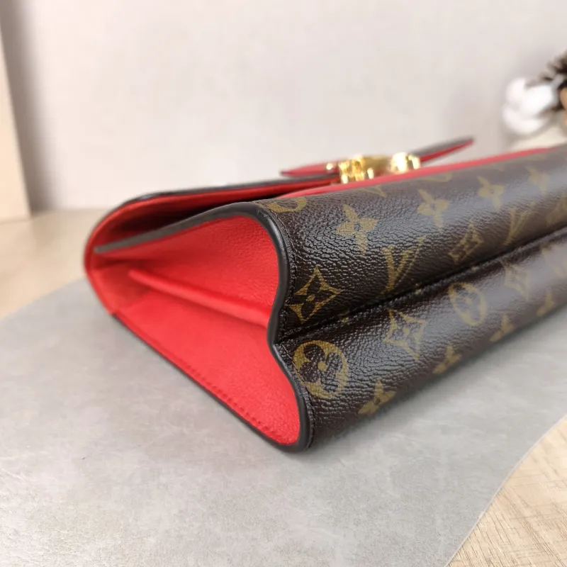 Louis Vuitton Crossbody Bag VICTOIRE Red PVC · Calfskin One Size 27 × 10 × 17 cm — detail view 3 of 13