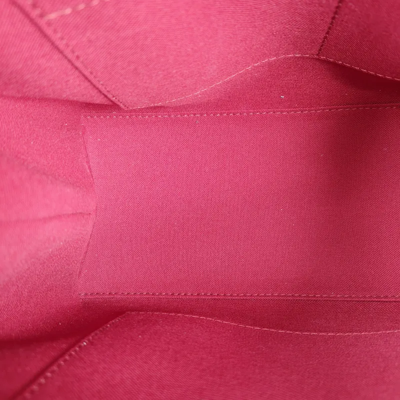 Louis Vuitton Crossbody Bag PETIT PALAIS Monogram PVC Small 29 × 12.5 × 18 cm — detail view 11 of 13
