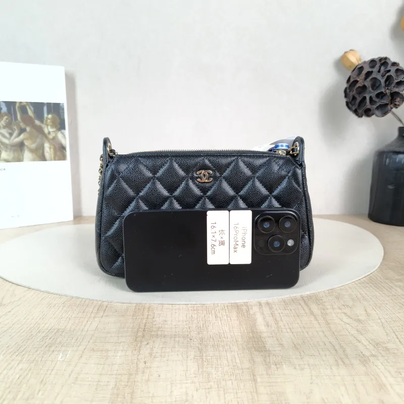 Chanel Crossbody Bag Black Grained Calfskin One Size 21 × 5.5 × 12 cm — cover view 5 of 5