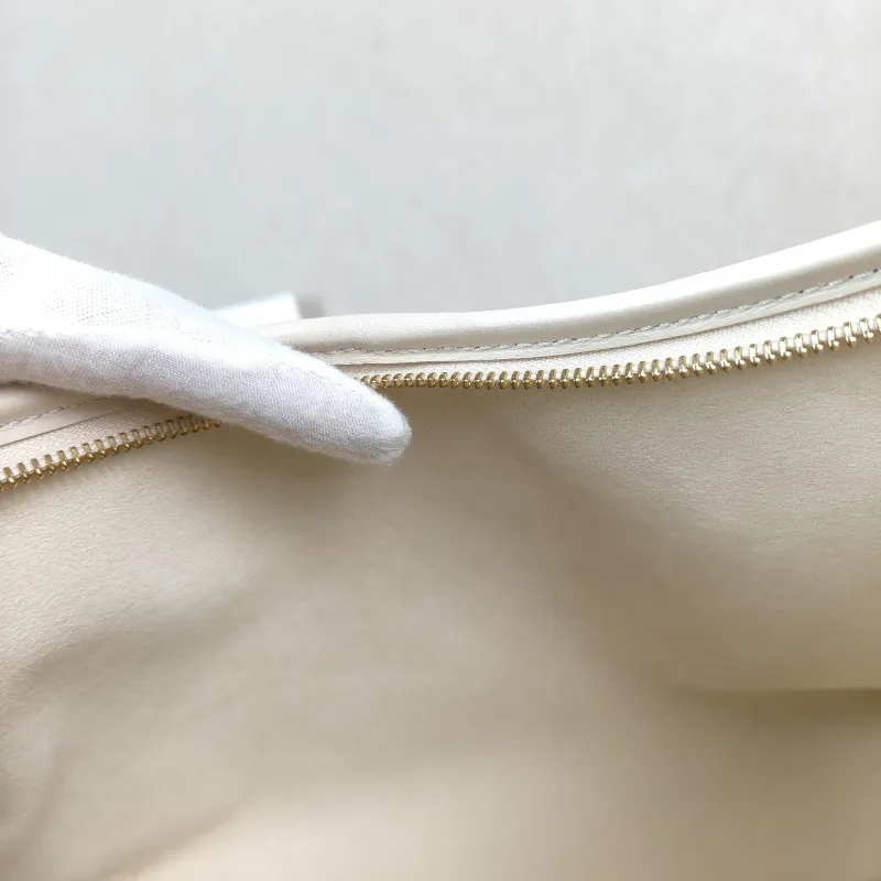 Louis Vuitton Crossbody Bag Carryall Calfskin Small 29.5 × 12 × 24 cm — detail view 8 of 12