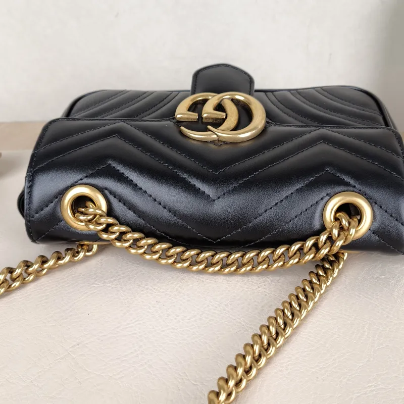 GUCCI Crossbody Bag GG Marmont Small Marmont 22 Black CC alfskin Small 22 × 6 × 13 cm — detail view 7 of 13