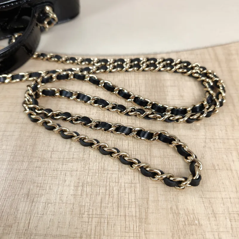 Chanel Crossbody Bag25b Black Patent Leathermini19.5 × 8.5 × 12 cm — detail view 4 of 12