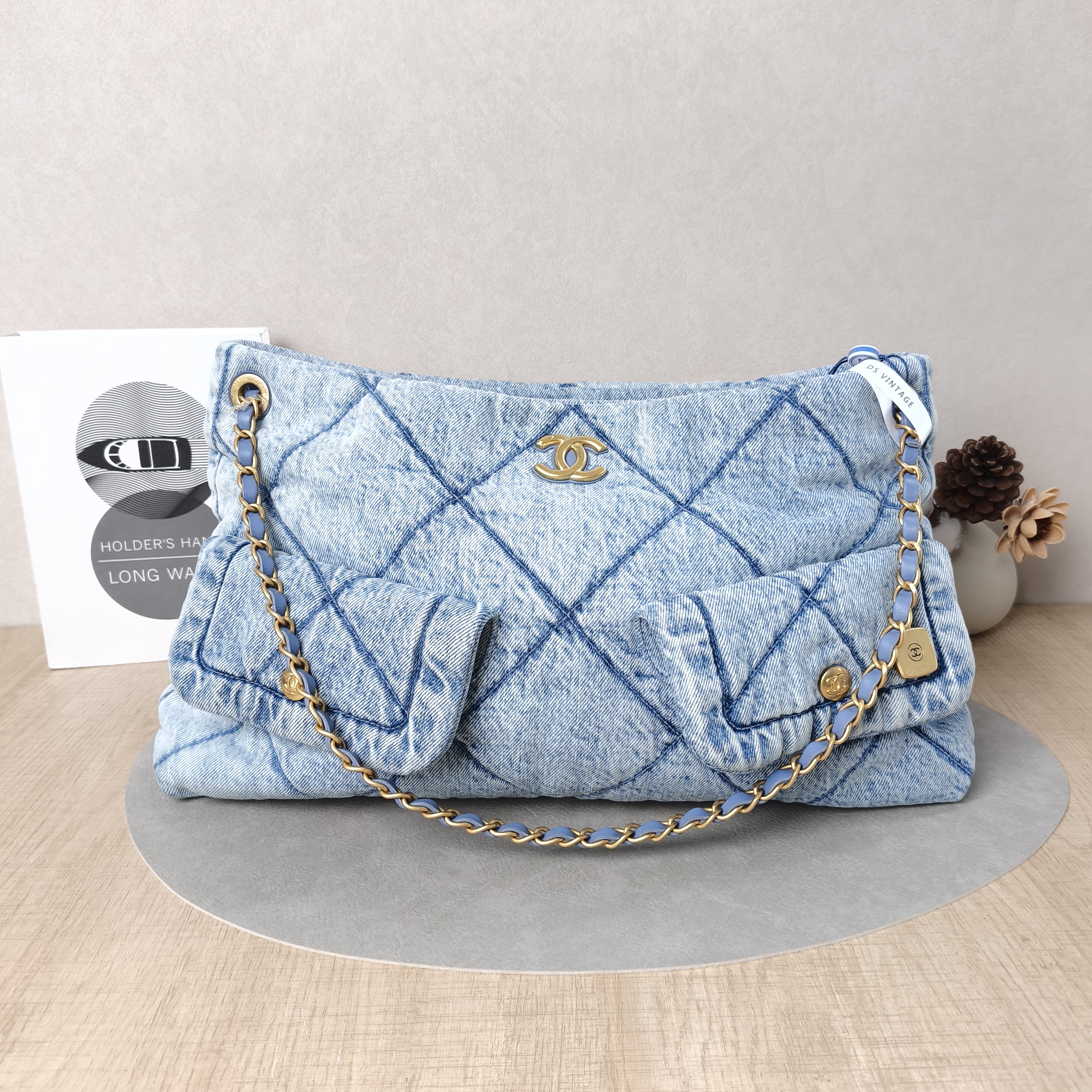 Chanel Shoulder Bag25k Shoulder Bag Blue Medium38 × 11 × 26 cm