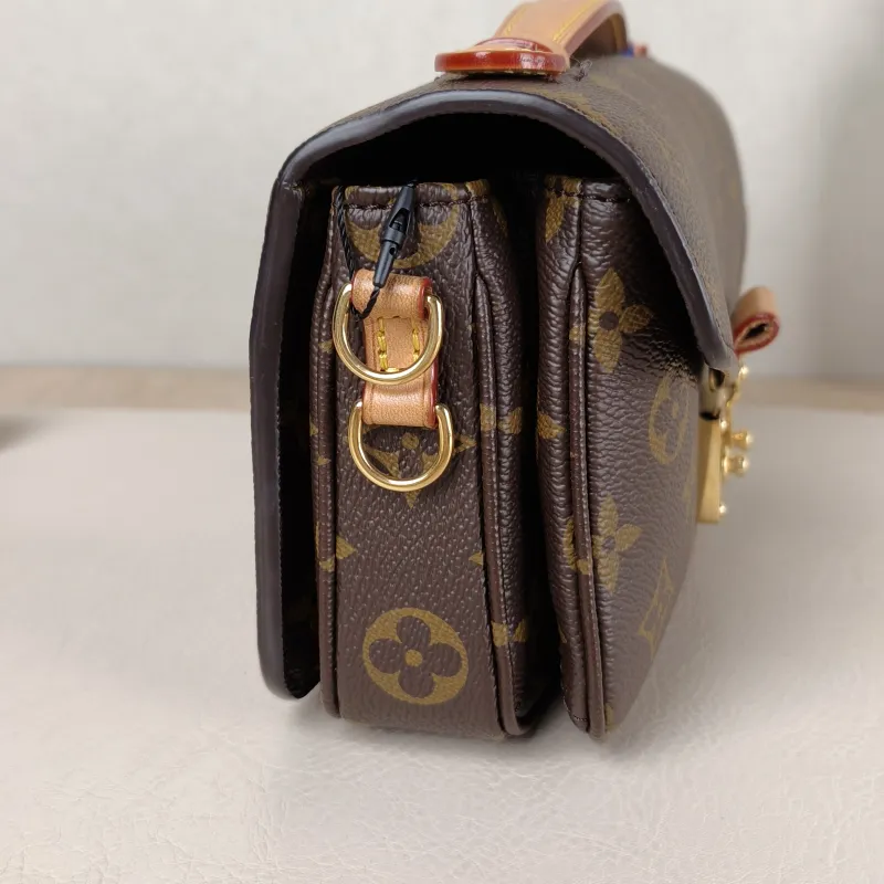 Louis Vuitton Crossbody Bag Pochette Métis East West Monogram PVC Small 21.5 × 6 × 13.5 cm — detail view 14 of 17