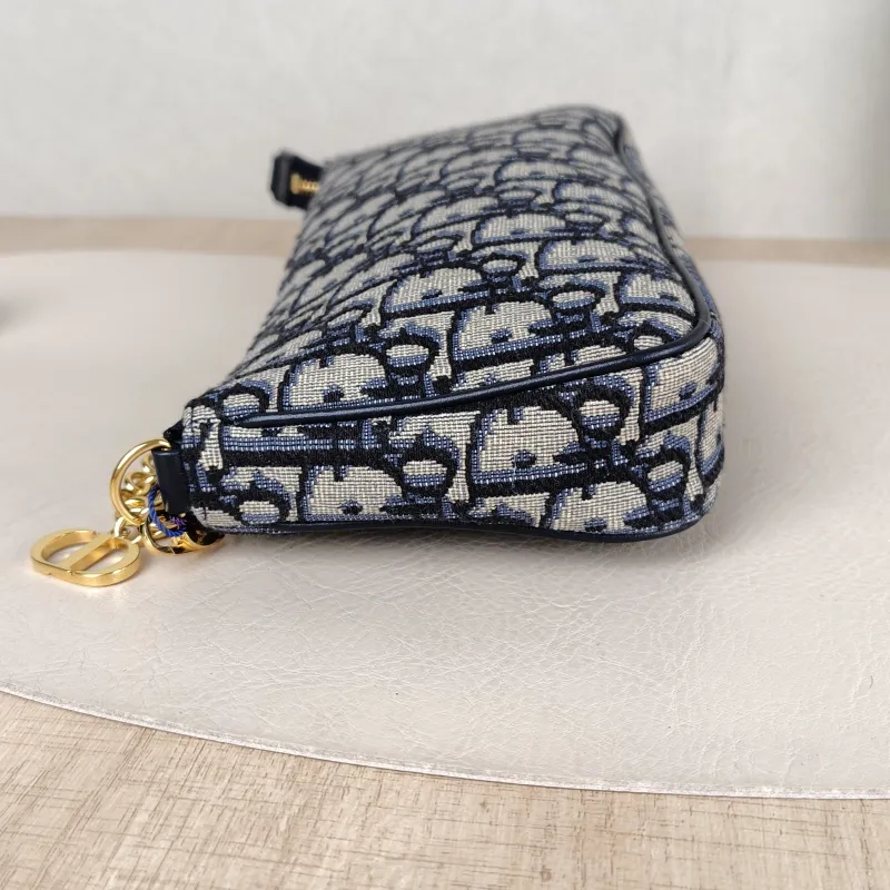 DIOR Shoulder Bag 30 Montaigne Blue Canvas One Size 21.5 × 3 × 12 cm — detail view 9 of 11