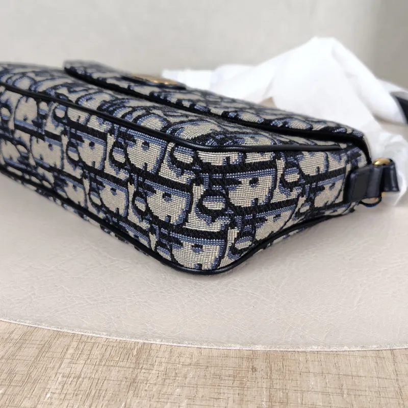 DIOR Shoulder Bag 30 Montaigne D-Vine Blue Canvas One Size 22 × 5 × 12 cm — detail view 7 of 13