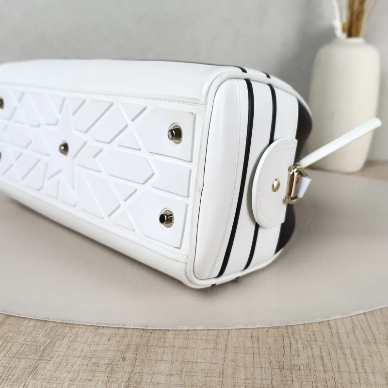 DIOR Top Handle Bag D-Vibe Bowling Bag White Calfskin Medium25 × 9.5 × 16 cm — detail view 5 of 12