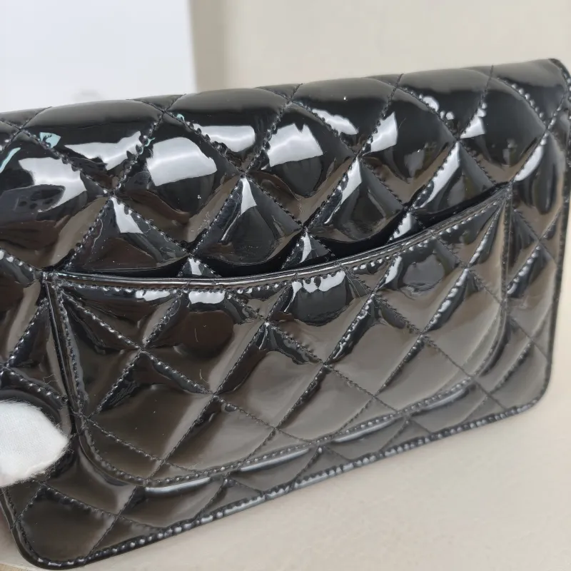 Chanel Crossbody Bag2.55 woc Black Waxed Leather Calfskin19.2 × 3.5 × 12.3 cm — detail view 9 of 16