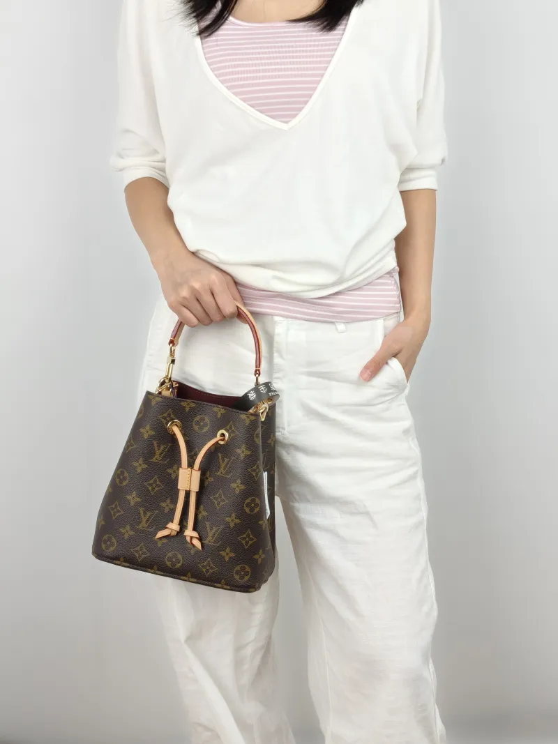 Louis Vuitton Crossbody Bag NÉONOÉ Bucket Bag BB Monogram PVC BB 20 × 13 × 20 cm — on-model view 3 of 3