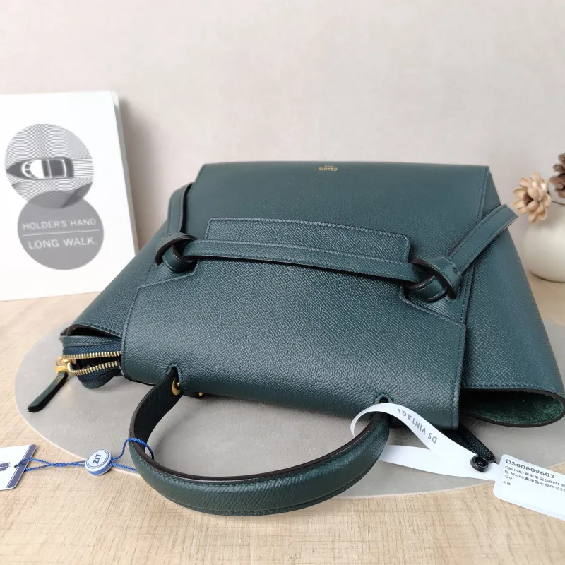 CELINE Shoulder Bag Belt Micro Green Calfskin Medium24 × 13 × 20 cm — detail view 1 of 14