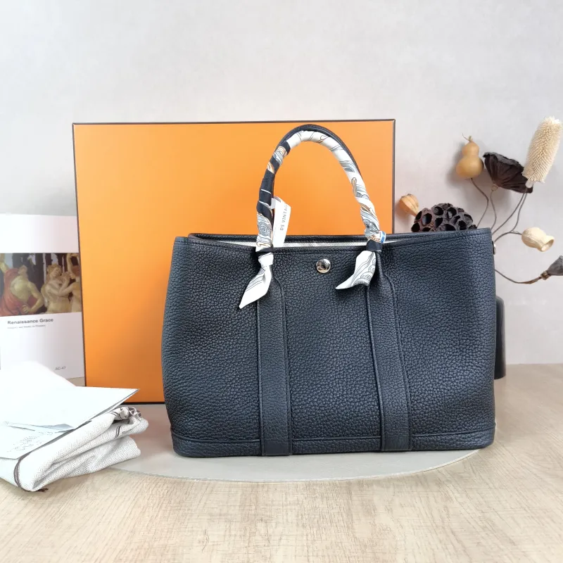 Hermès Top Handle Bag Garden Party 30 30Black Negonda Calfskin Medium30 × 13 × 21 cm — cover view 5 of 6