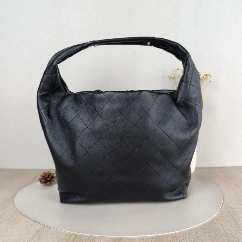 Chanel Crossbody Bag 26c hobo Black Calfskin Large 37 × 8 × 30 cm — cover view 3 of 5