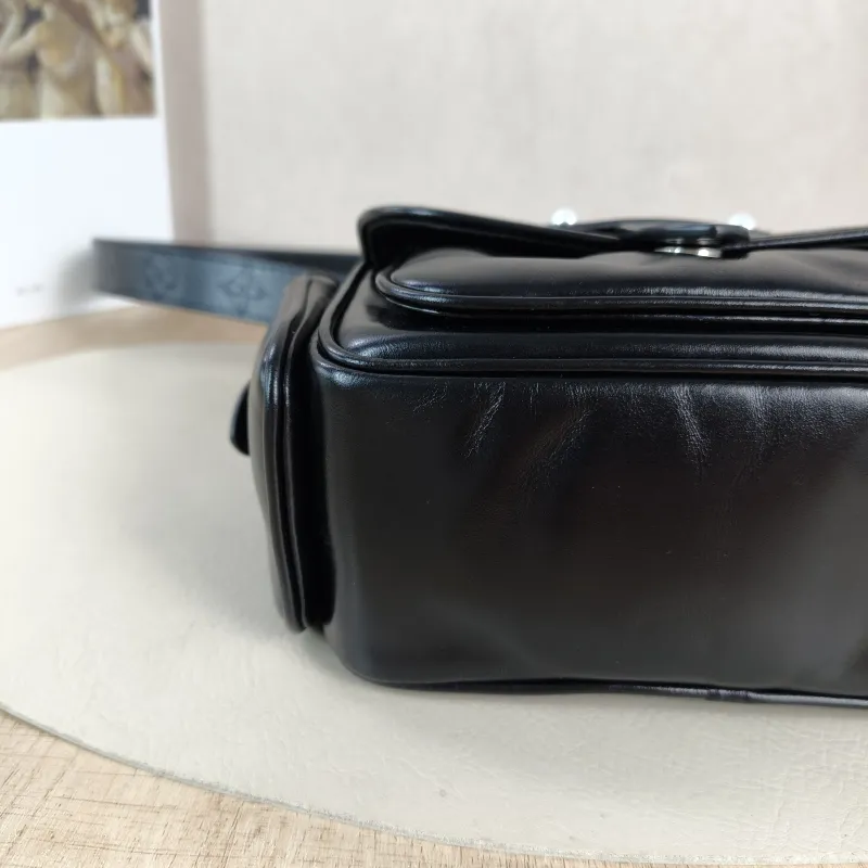 Louis Vuitton Crossbody Bag CARGO Camera Bag Black Calfskin Mini 23 × 10 × 14 cm — detail view 1 of 11