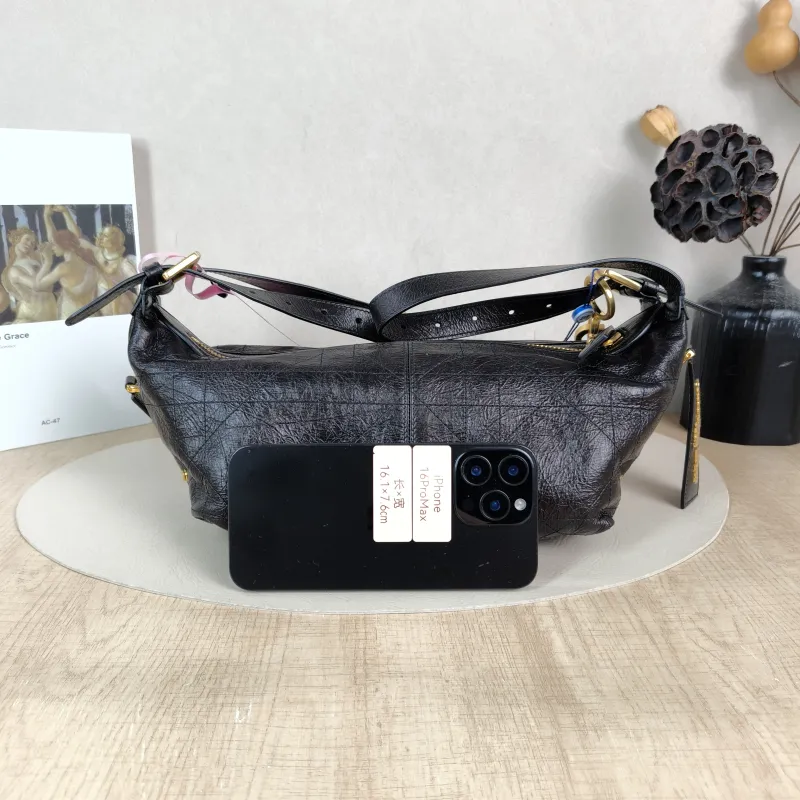 DIOR Shoulder Bag D-Journey Shoulder Bag Hobo Black Calfskin Small 25.5 × 14 × 14.5 cm — cover view 2 of 5
