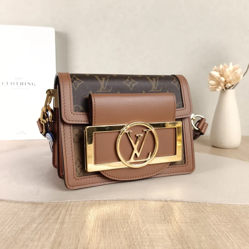 Louis Vuitton Crossbody Bag Dauphine Monogram PVC Mini 20 × 9 × 15 cm — cover view 4 of 5