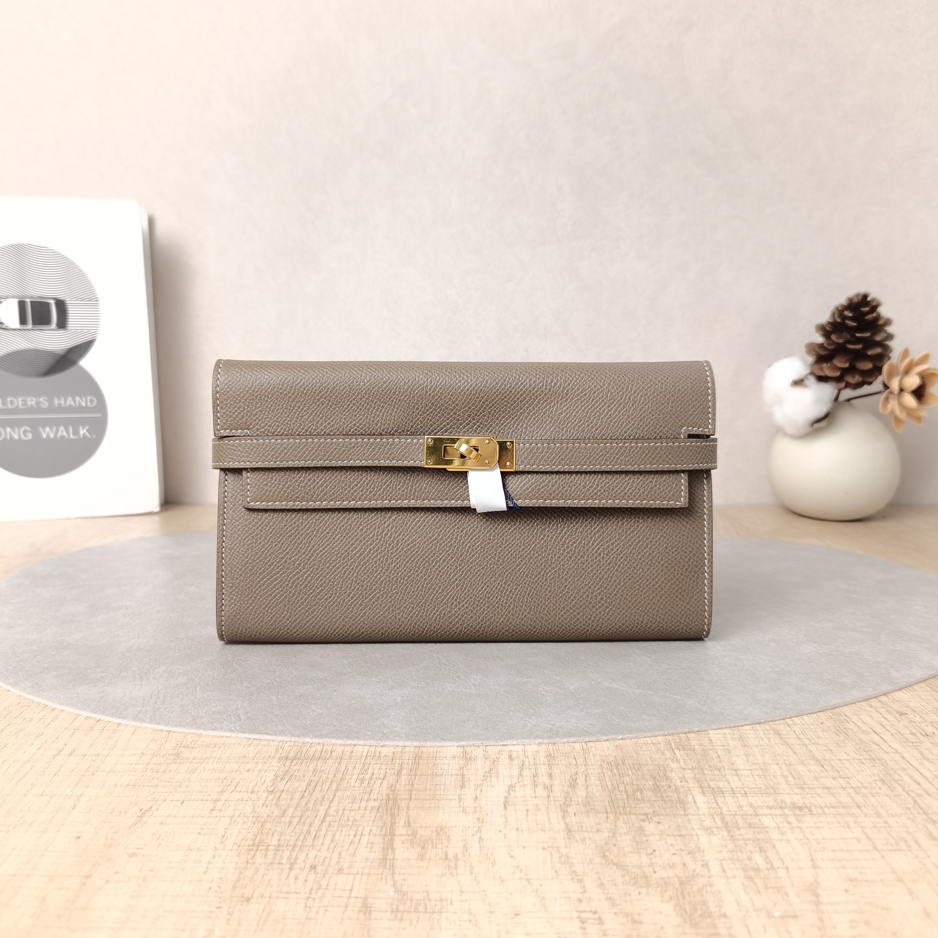 Hermès Kelly Wallet18 Calfskin One Size20 × 2 × 11.5 cm