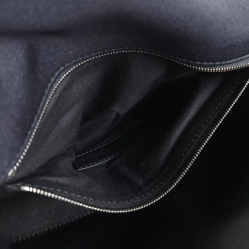 BALENCIAGA Shoulder Bag CRUSH Chain Bag Black Medium 30 × 13 × 20 cm — detail view 6 of 11