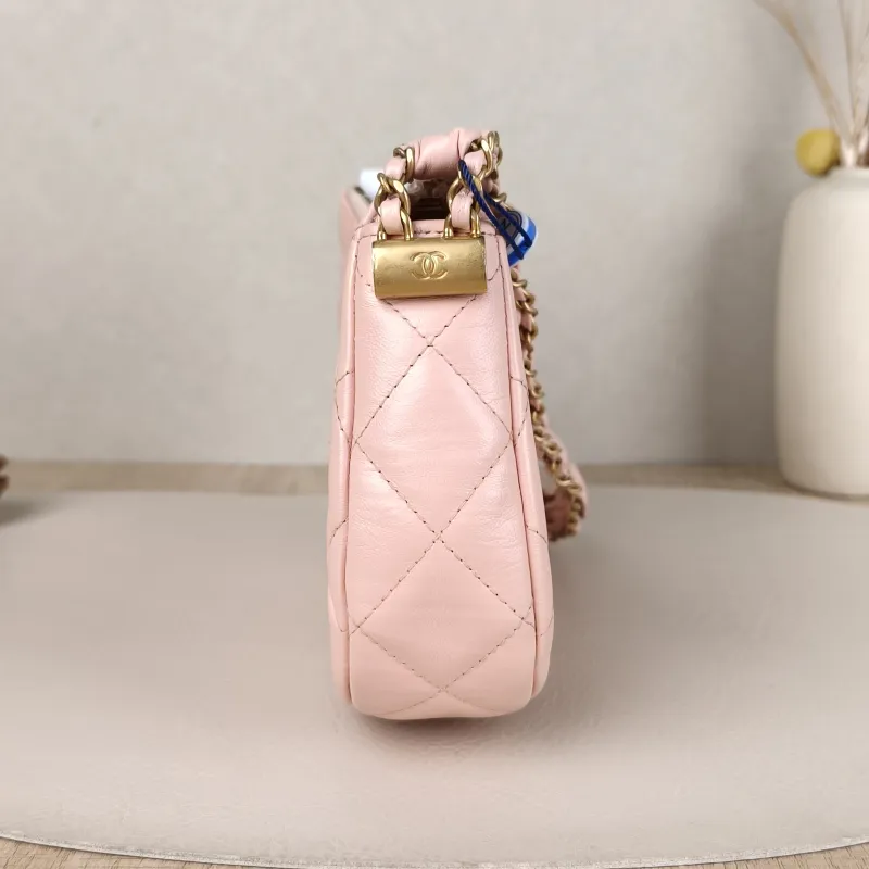 Chanel Shoulder Bag 23k hobo 19 Pink Lambskin 20 × 4.5 × 13 cm — detail view 7 of 13