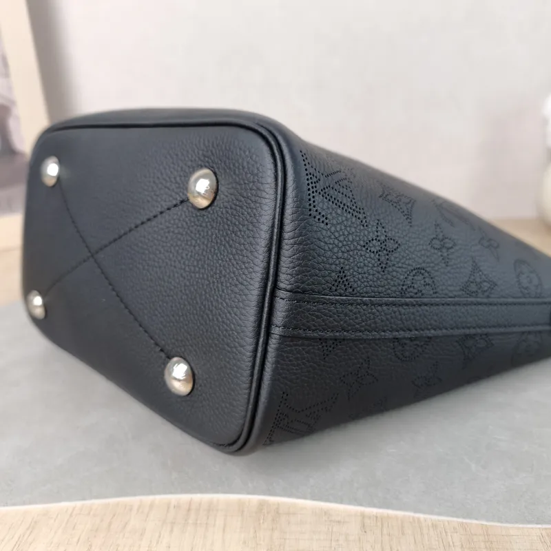 Louis Vuitton Crossbody Bag Blossom Top Handle Bag Black Calfskin Small 20 × 12.5 × 20 cm — detail view 8 of 11