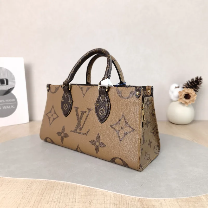 Louis Vuitton Crossbody Bag Onthego East West Monogram PVC Small 25 × 10 × 13 cm — cover view 4 of 5