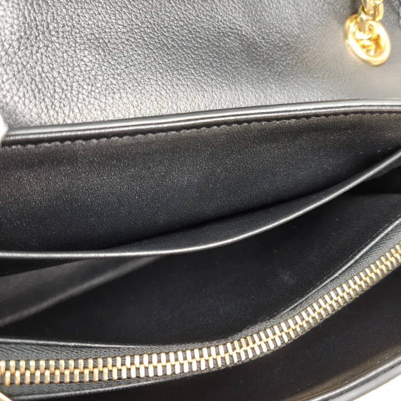 CELINE Crossbody Bag Victoire Chain Bag Black Calfskin Medium25 × 8 × 15 cm — detail view 2 of 14