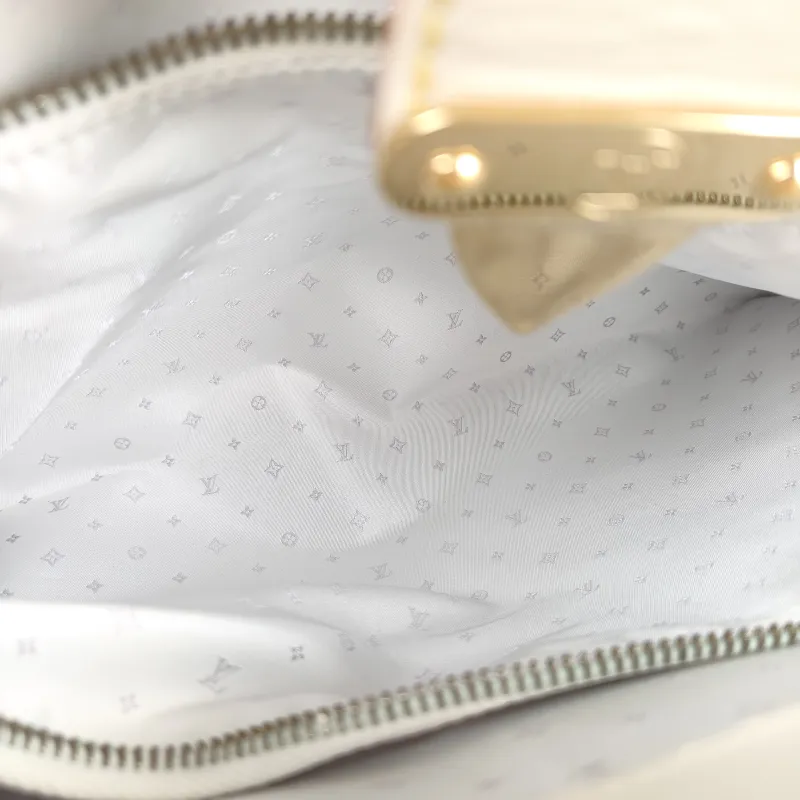 Louis Vuitton Top Handle Bag Suhali Vintage White Calfskin 36 × 12.5 × 22 cm — detail view 7 of 10
