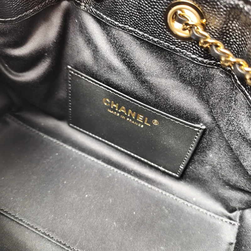 Chanel Shoulder Bag25Bag Black Grained Calfskinmini20 × 12.5 × 22 cm — detail view 2 of 13
