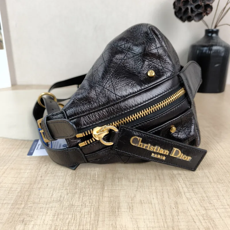DIOR Shoulder Bag D-Journey Shoulder Bag Hobo Black Calfskin Small 25.5 × 14 × 14.5 cm — detail view 1 of 10