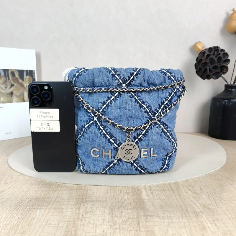 Chanel Crossbody Bag 22Bag Mini 20 × 6 × 19 cm — cover view 4 of 5