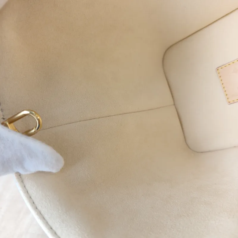 Louis Vuitton Top Handle Bag ALL IN BB Multicolore PVCBB16 × 12 × 18 cm — detail view 10 of 16