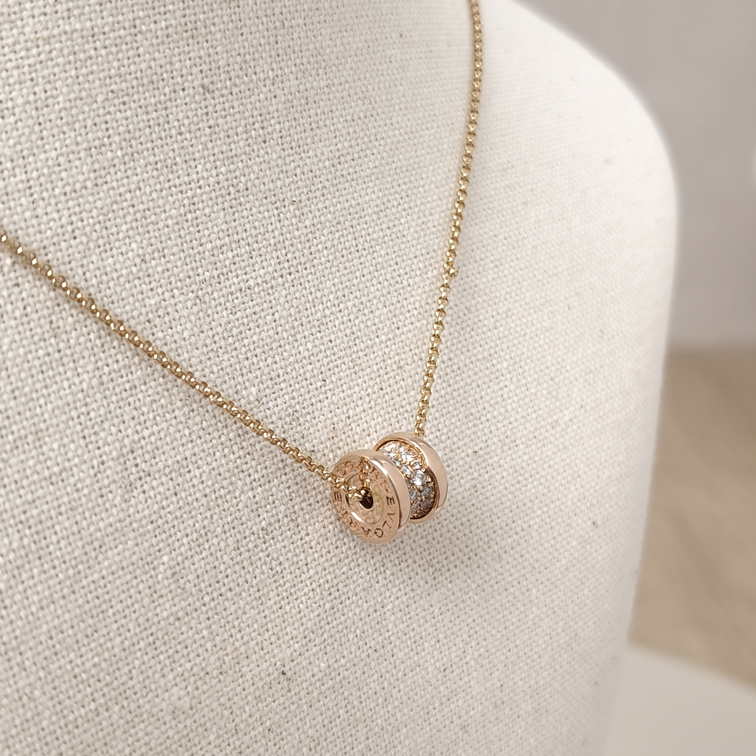 Bvlgari Necklace B.ZERO1Collection Pavé Diamond Rose Gold 18KR ose Gold Diamond One Size1.5*38-45 — cover view 8 of 11
