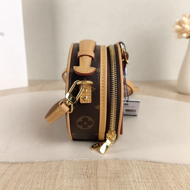 Louis Vuitton Crossbody Bag PETITE BOITE CHAPEAU Monogram PV Cmini17.5 × 7.5 × 16.5 cm — detail view 10 of 10