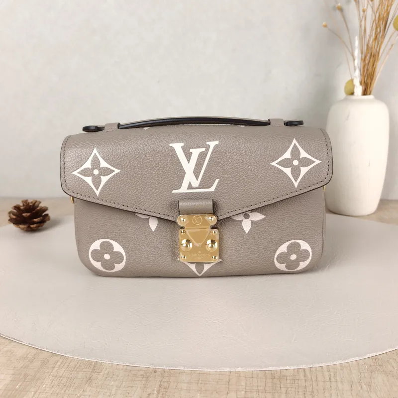 Louis Vuitton Crossbody Bag Pochette Métis East West Empreinte Embossed Calfskin Monogram Small21.5 × 6 × 13.5 cm