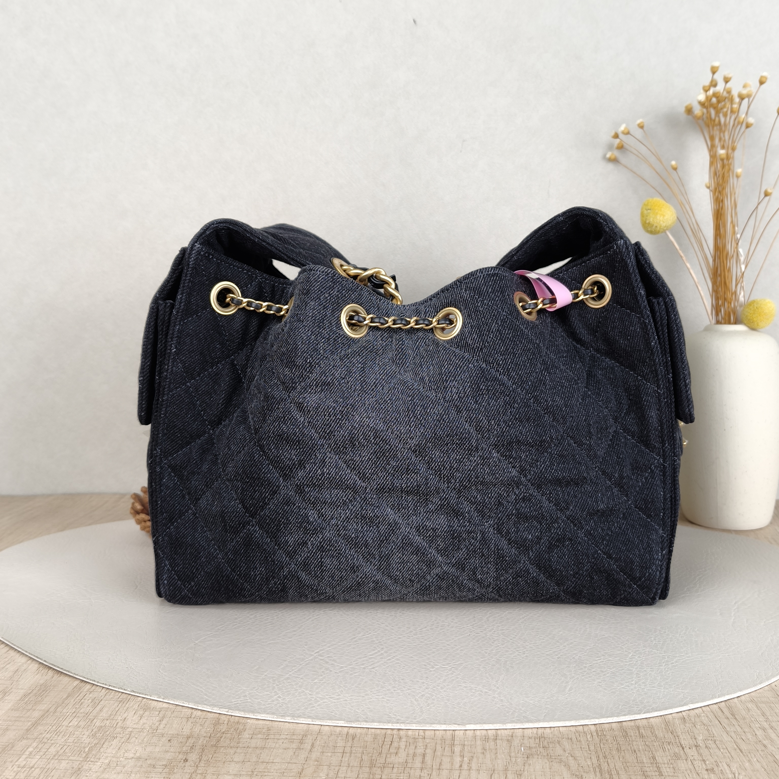 Chanel Shoulder Bag25Bag Grey Small26 × 14 × 30 cm — cover view 3 of 5