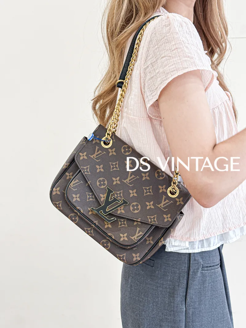 Louis Vuitton Crossbody Bag Passy Messenger Bag Monogram PVC Small23 × 9 × 17 cm — on-model view 2 of 3
