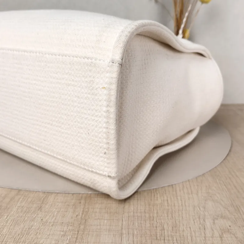 Chanel Shoulder Bag White Canvas One Size 32 × 16 × 23 cm — detail view 15 of 17