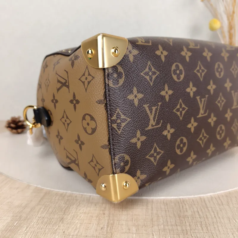 Louis Vuitton Shoulder Bag Speedy Trunk Monogram PVC One Size 27 × 15 × 20 cm — detail view 9 of 11
