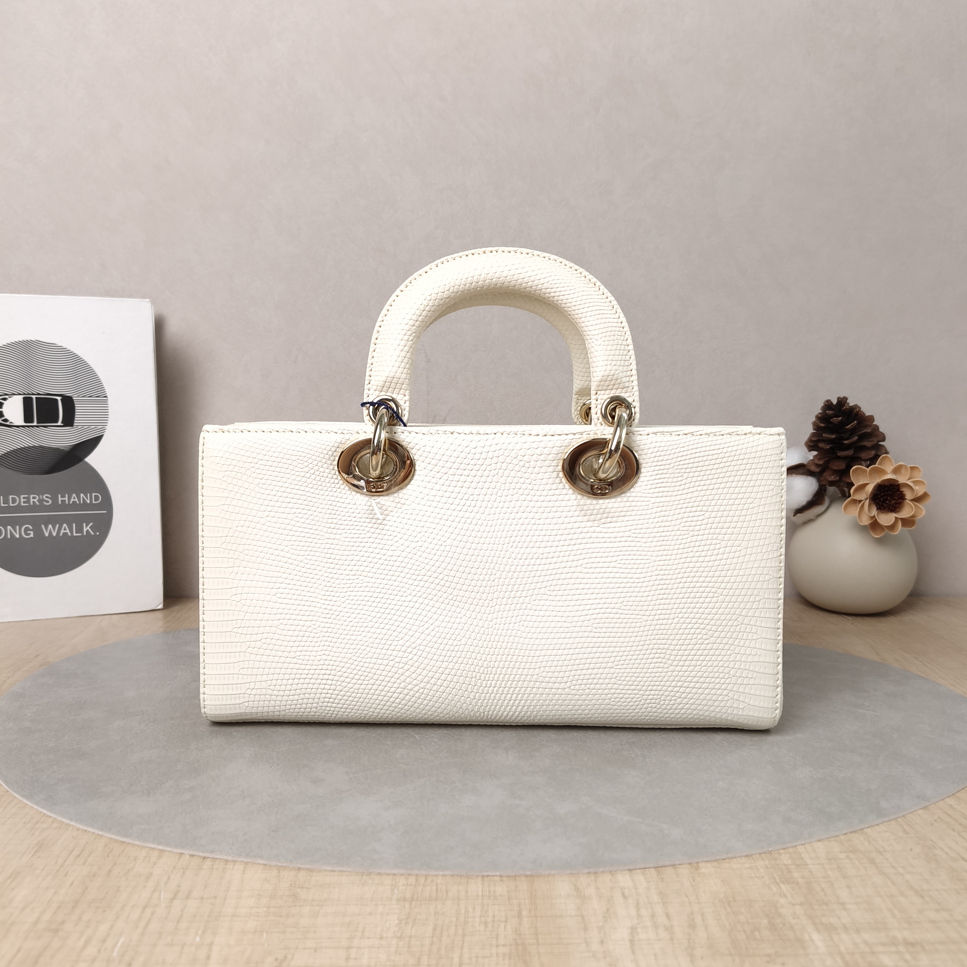DIOR Crossbody Bag Lady D-Joy White Medium26 × 5 × 13.5 cm — cover view 2 of 6