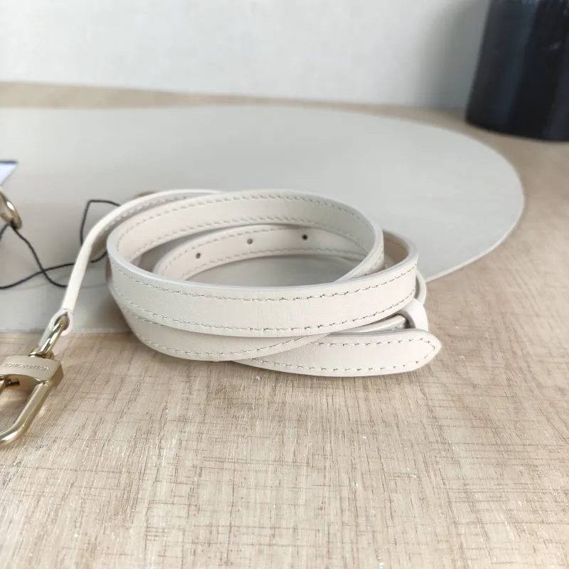 Louis Vuitton Crossbody Bag Speedy Nano Calfskin nano 16 × 7.5 × 10 cm — detail view 7 of 10