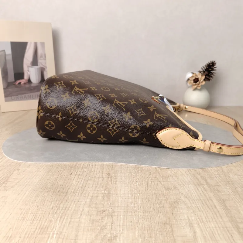 Louis Vuitton Shoulder Bag Lineup Monogram PVC One Size 34.5 × 13 × 26 cm — detail view 6 of 13
