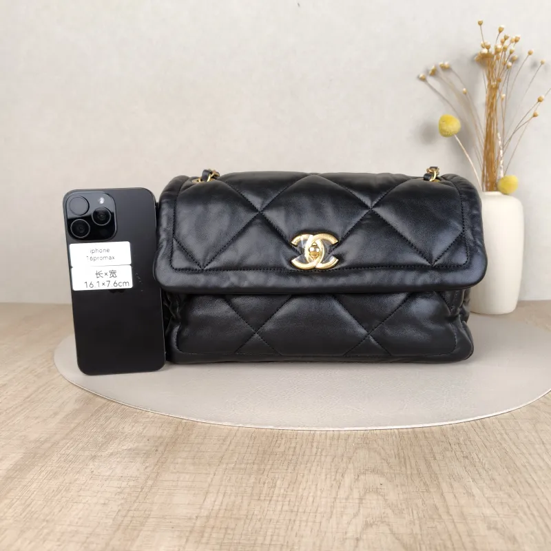 Chanel Crossbody Bag C Black Lambskin Small 28 × 9.5 × 17 cm — cover view 3 of 6