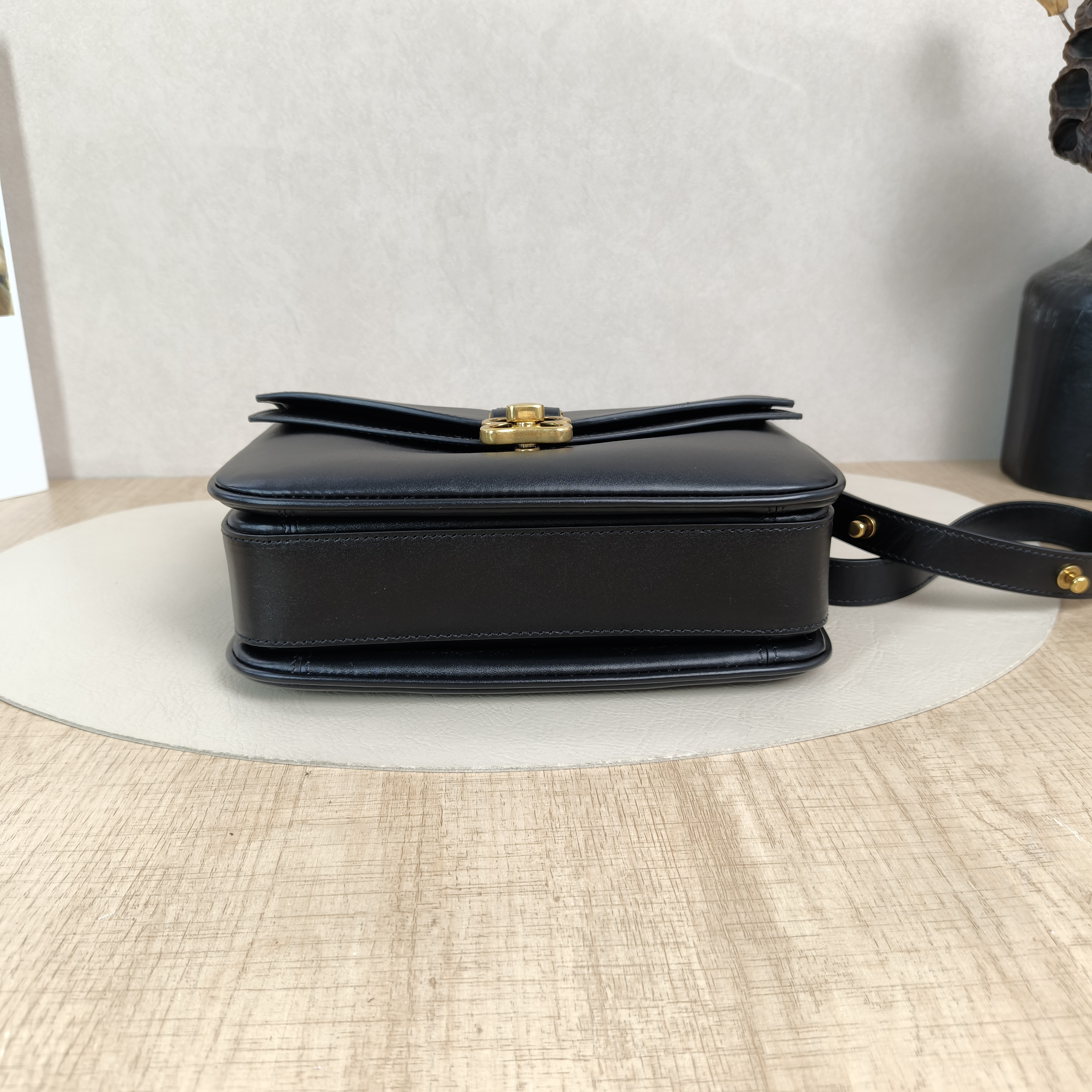 BALENCIAGA Crossbody Baglady flag Crossbody Bag Black Calfskin Small22 × 7 × 15 cm — cover view 2 of 5
